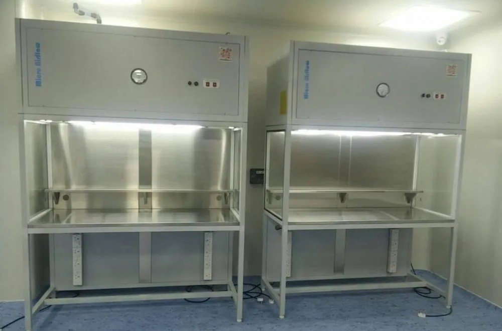 Horizontal & Vertical Laminar Air Flow (LAF)